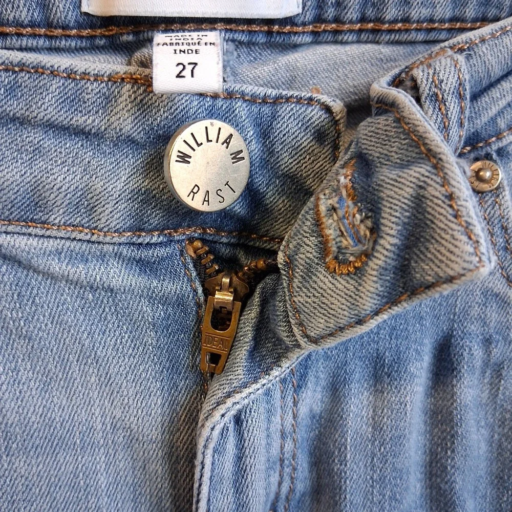 William Rast Crop‎ Flare 2 Tone Uneven Hem Jeans Pre-Owned 27